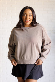 Quick Fix Mineral Wash Crew Neck Pullover in Mocha